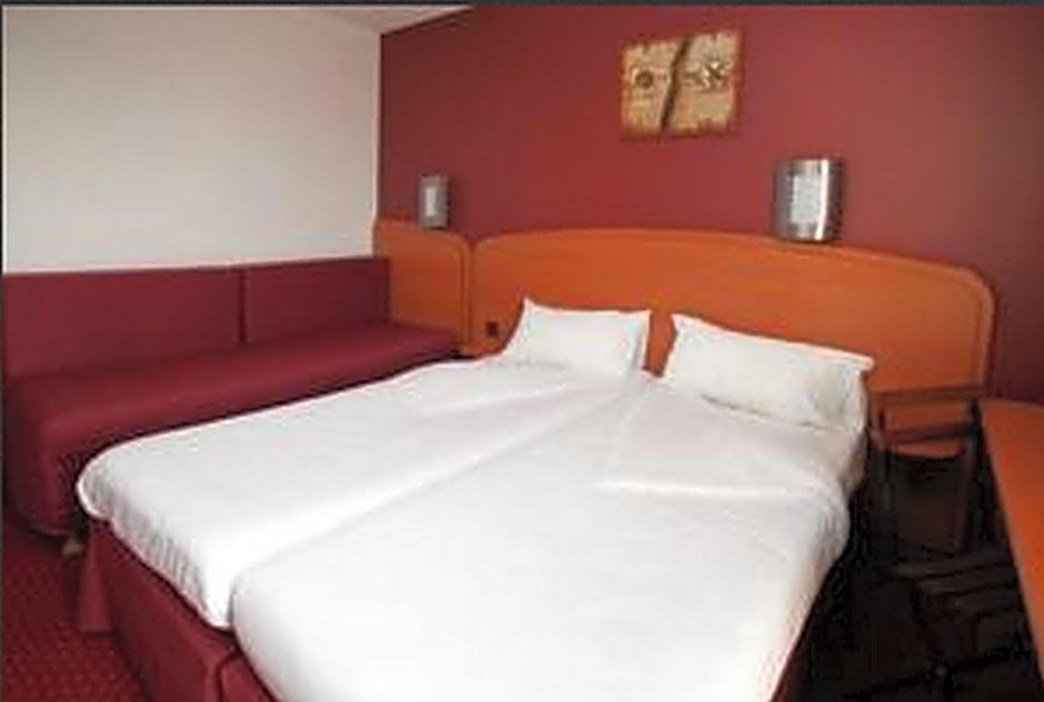 Sky Hotel Goussainville Charles de Gaulle