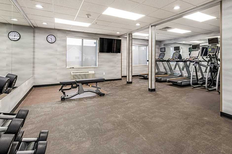 Fairfield by Marriott Inn & Suites Greensboro Coliseum Area