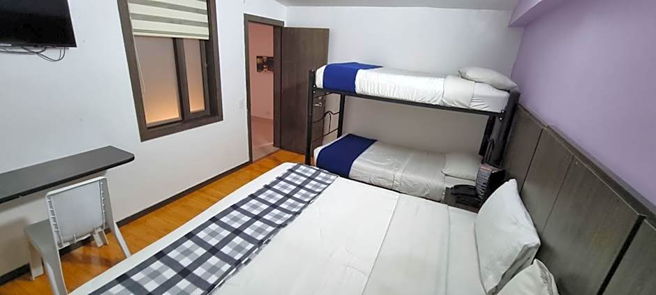 Stay Blue Hotel