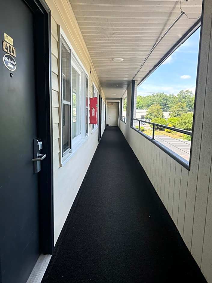 The Black Mountain Inn