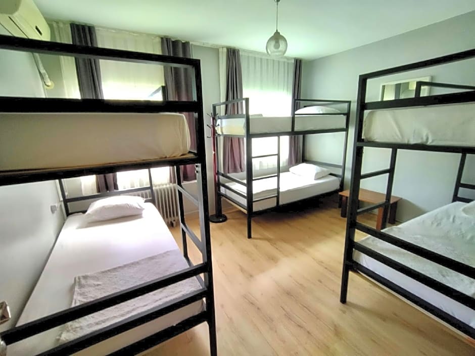 Sultan Hostel&Guest House