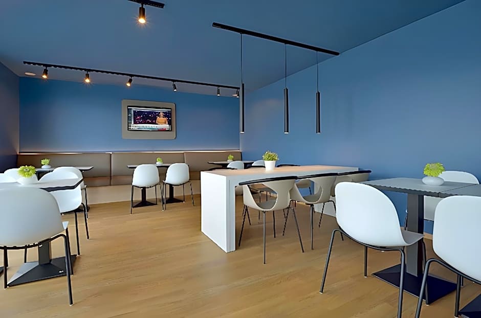 B&B HOTEL Frankfurt-Hahn Airport