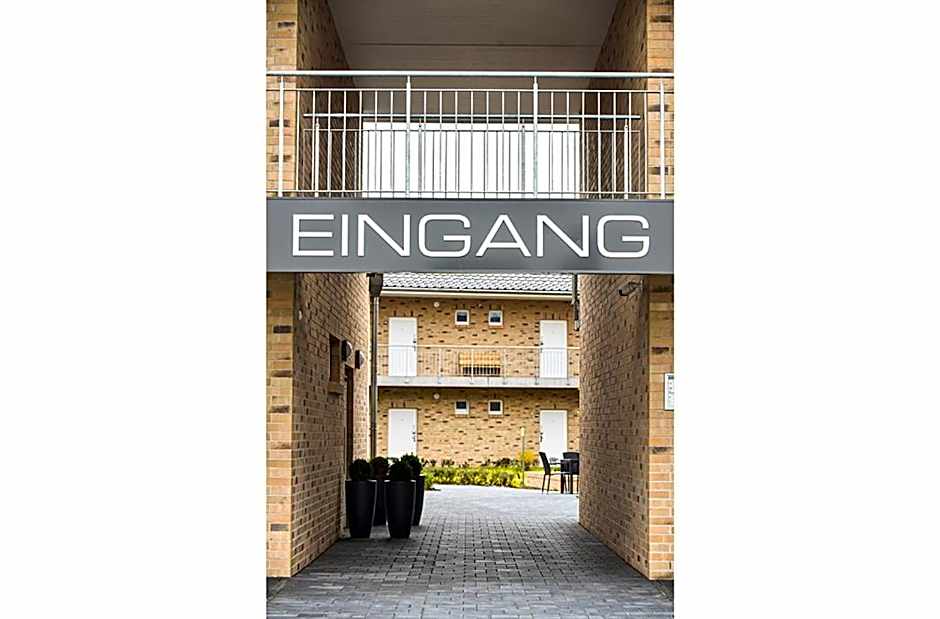 PRIMA Inn HOTEL & HOF NEURUPPIN - digitales & rezeptionsloses Motel