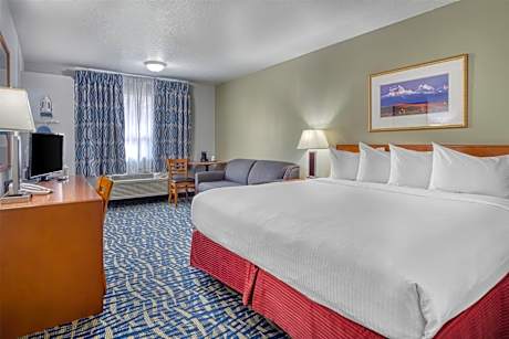 King Room with Sofa Bed - Non-Smoking