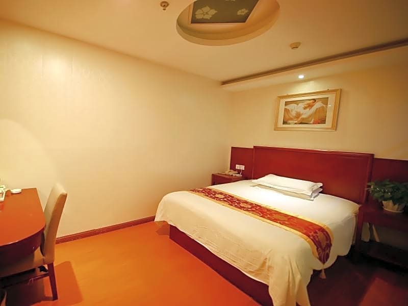 GreenTree Inn Kunshan Huaqiao Building materials Conch Hotel