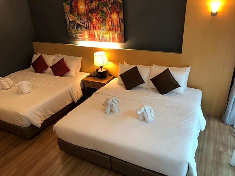 Photo 1 of 10 of Quadruple Room