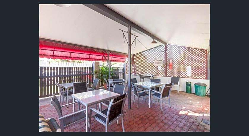 Cairns Holiday Lodge