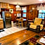 Cozy Cabin Pet Friendly ADA Compatible