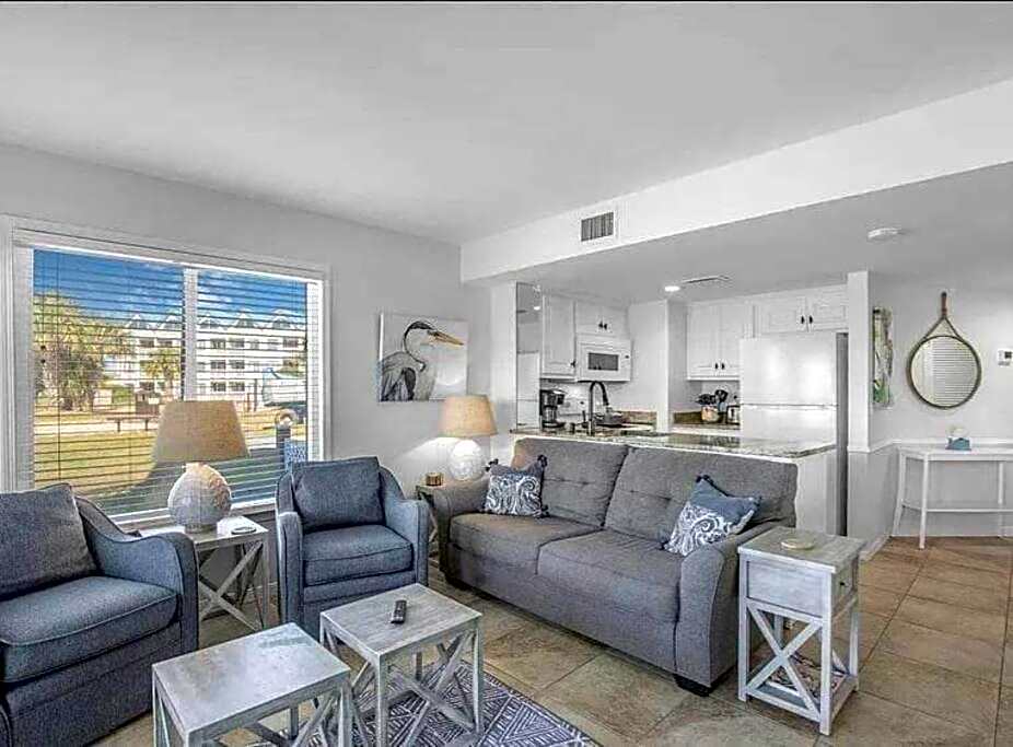 Sugar Sands-Luxury 1st Floor 2BR 2BA Private Beach