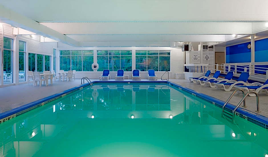 Hotel Cape Cod