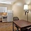 Studio 6 Suites Fresno North CA