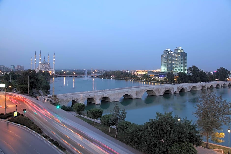 Adana Hilton Sa