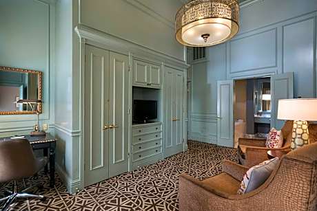 1 Bedroom Executive Suite, 1 King
