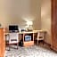 Comfort Inn & Suites Springfield I-44