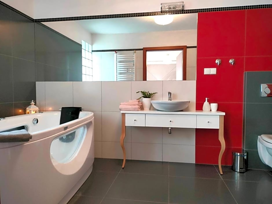 GOŚCINIEC NAD SAWĄ