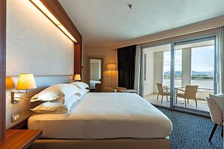 Corner King Room with Balcony