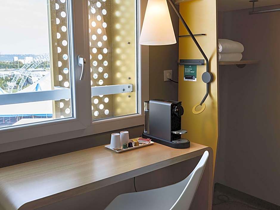 ibis Lyon Carre De Soie