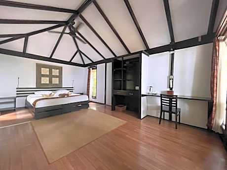 Seaside Superior Chalet