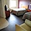 Chateau Inn & Suites