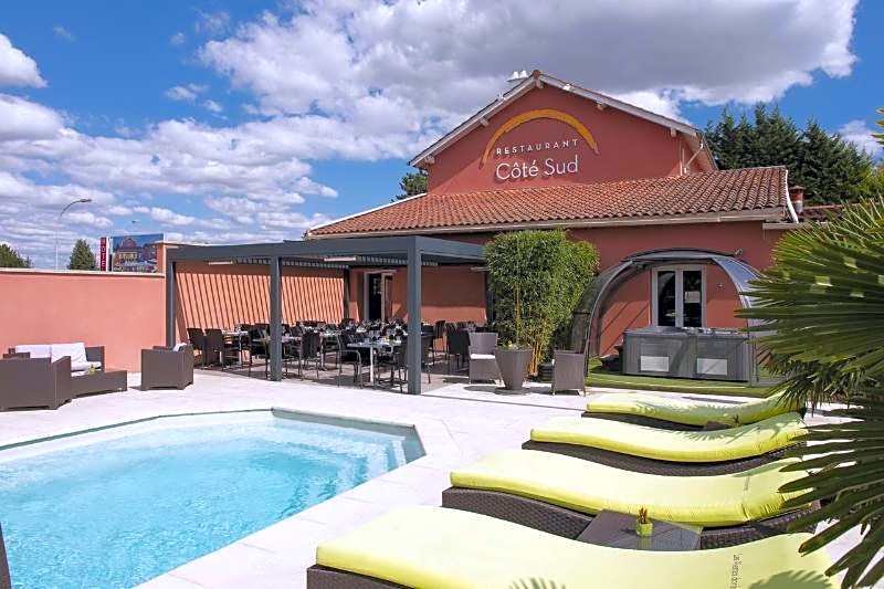 Contact Hotels Les Pierres Dorees