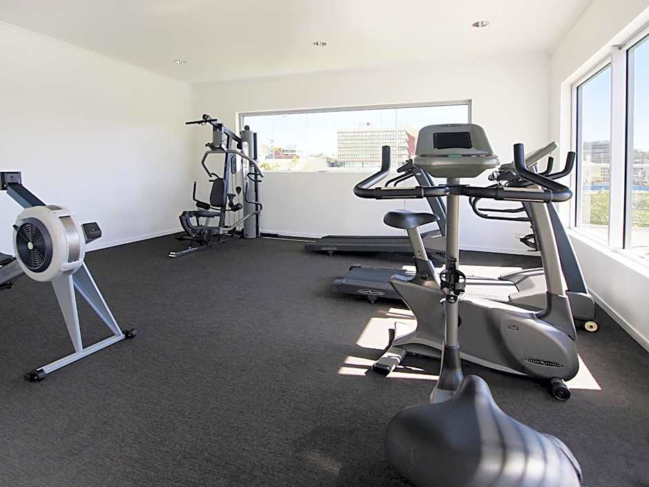 Oaks Townsville Gateway Suites