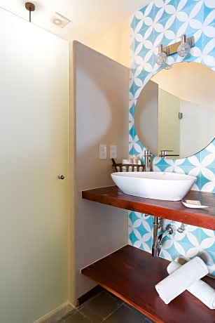 Luxury Jacuzzi Room