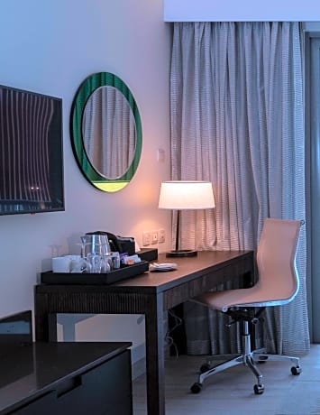 Superior Room - Pool View