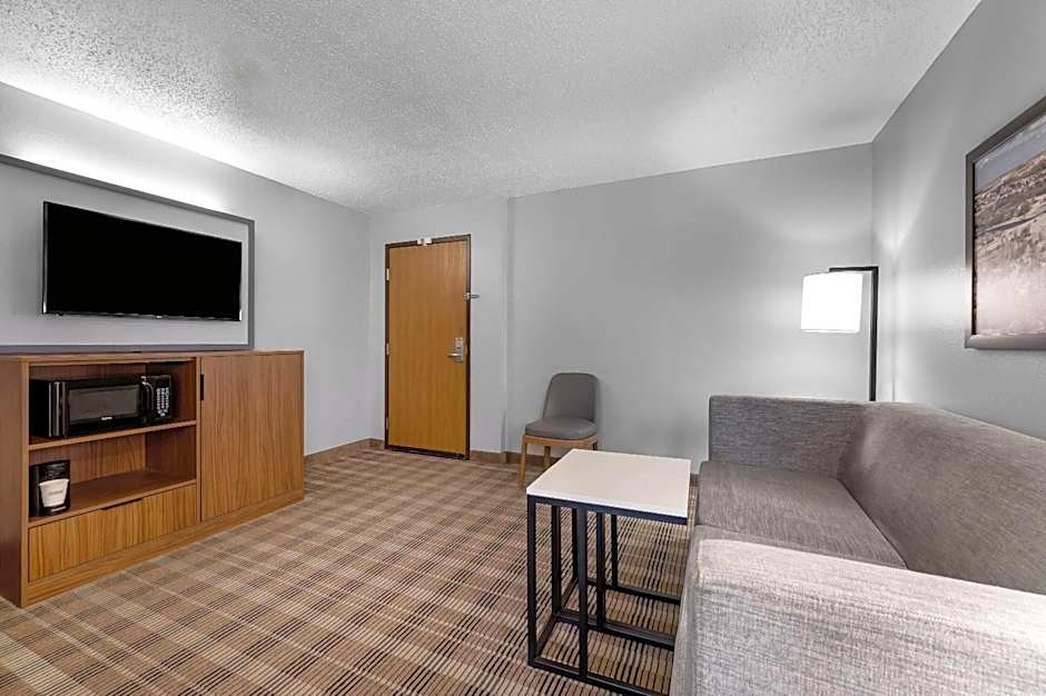AmericInn by Wyndham Sauk Centre