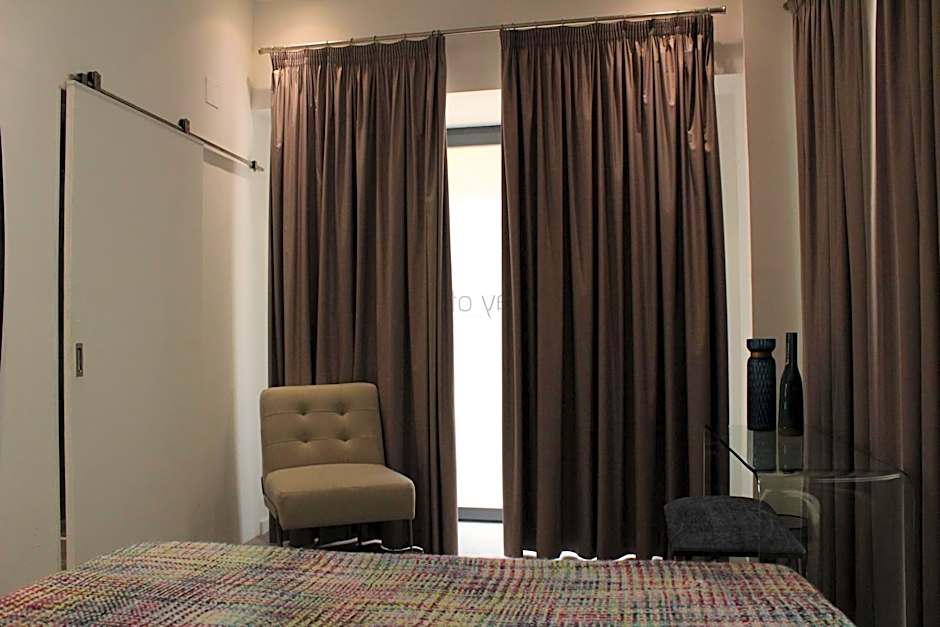 Day Off Suite&Hostel