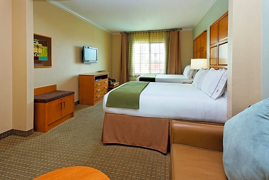 Holiday Inn Express Hotel & Suites Santa Clara - Silicon Valley