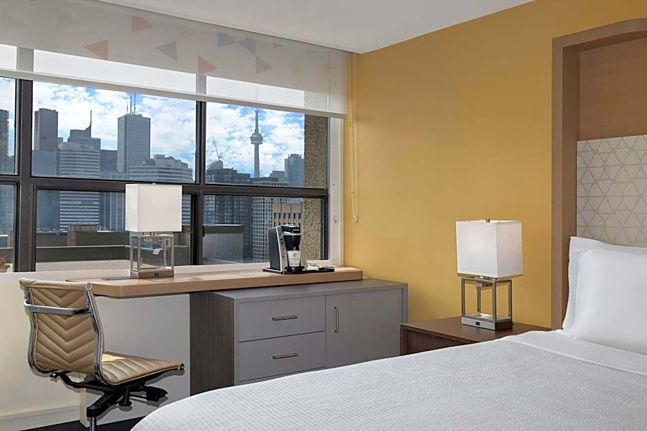 Photo 1 of 11 of Executive 1 King Bed