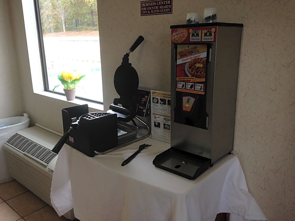 Country Hearth Inn & Suites Augusta