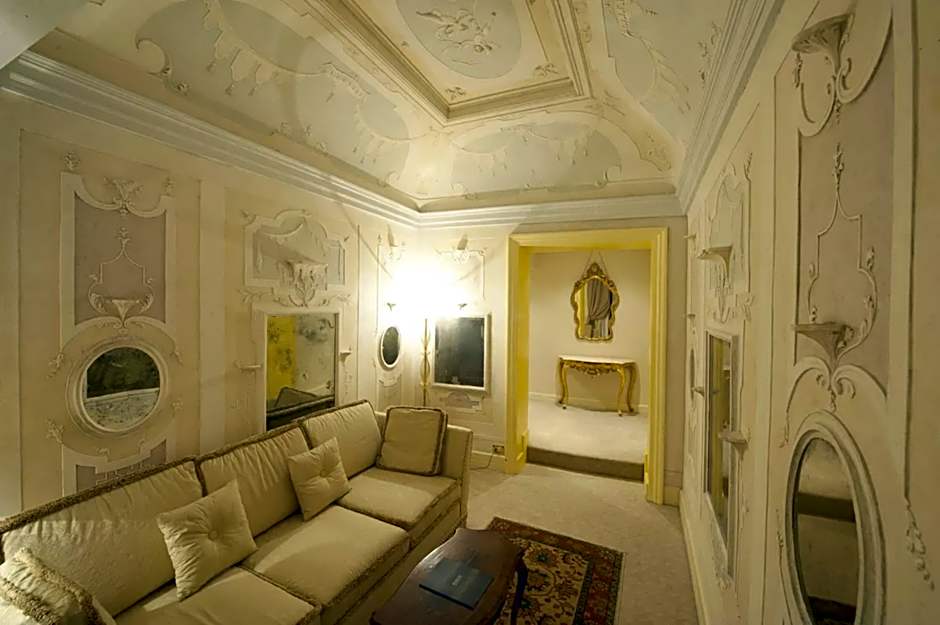Photo 1 of 5 of Heritage Suite
