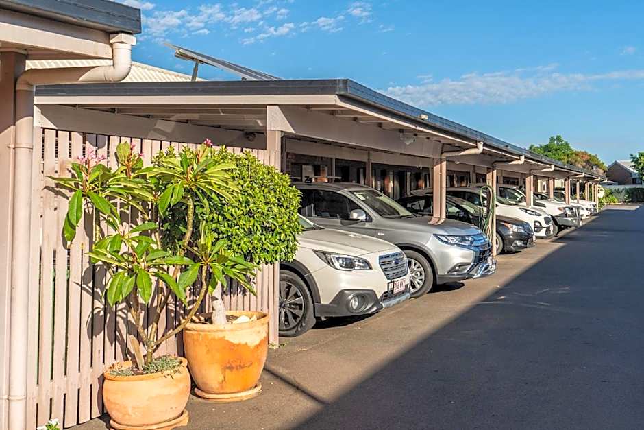 Country Pathfinder Motor Inn