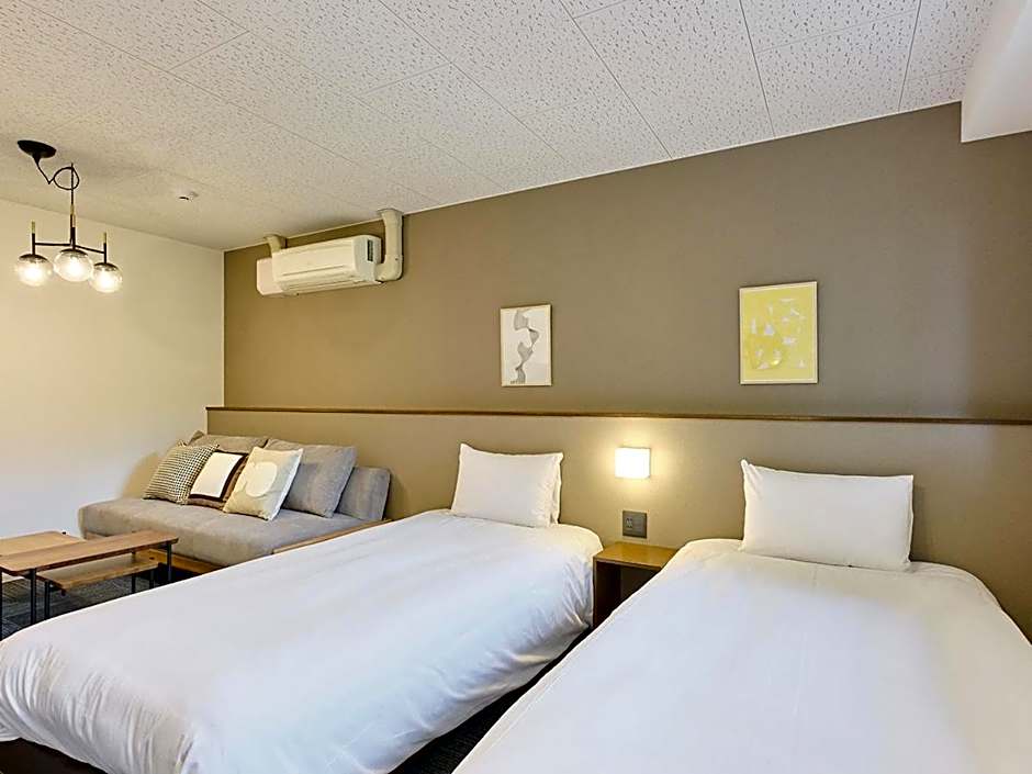 UCHI Living Stay Otaru Suitengu