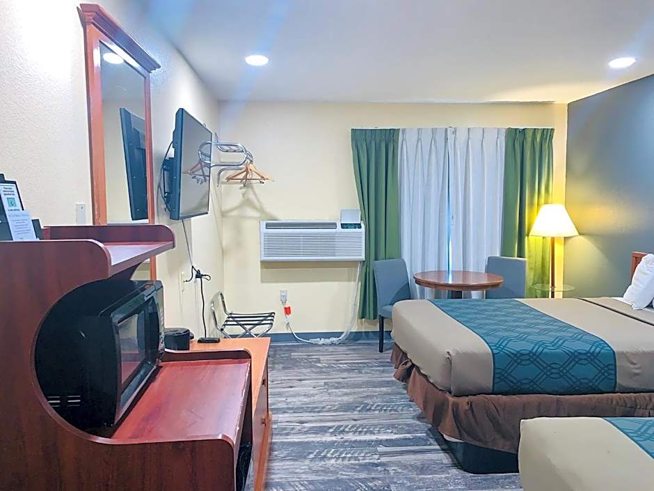 Rodeway Inn Winslow I-40