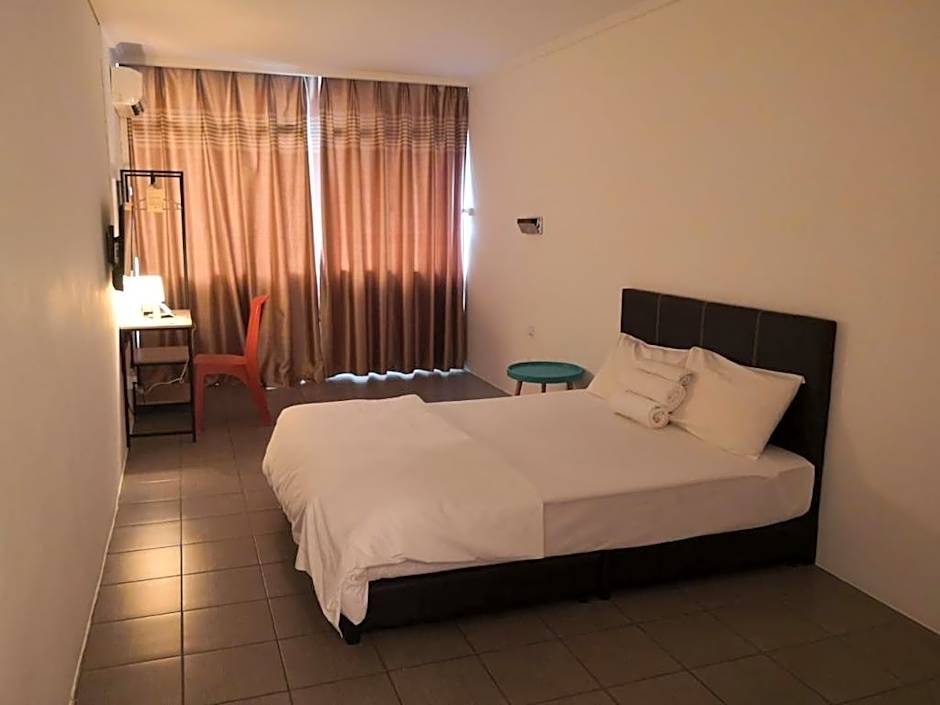 G Star Motel