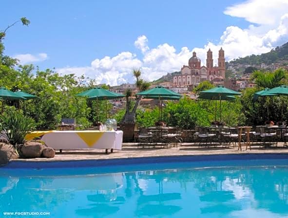 Posada de la Mision, Hotel Museo y Jardin