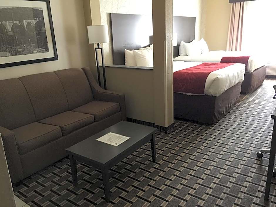 Comfort Suites Uniontown