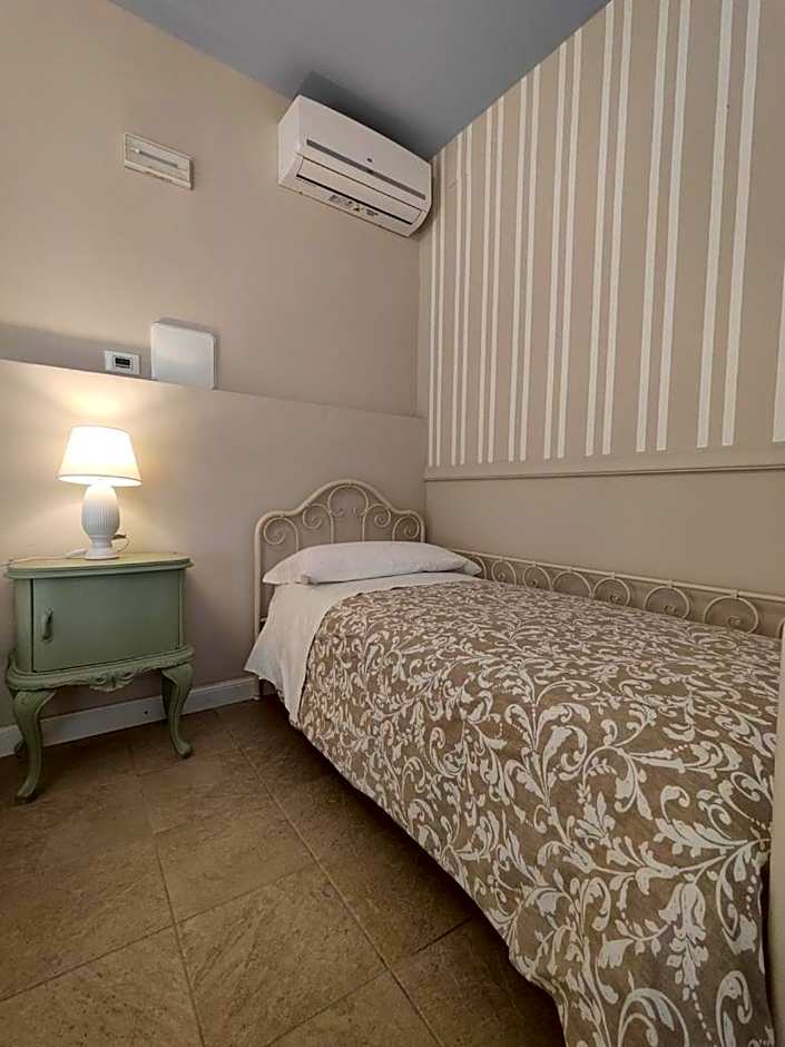 Garda Relais Antica Romelia