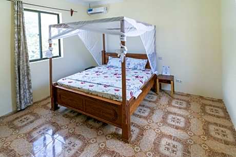 Deluxe Double Room with Shower