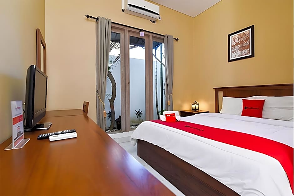RedDoorz near Pantai Sanur Bali