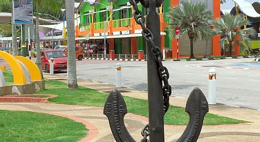 Dindings Pantai Desair Apartment By DPD