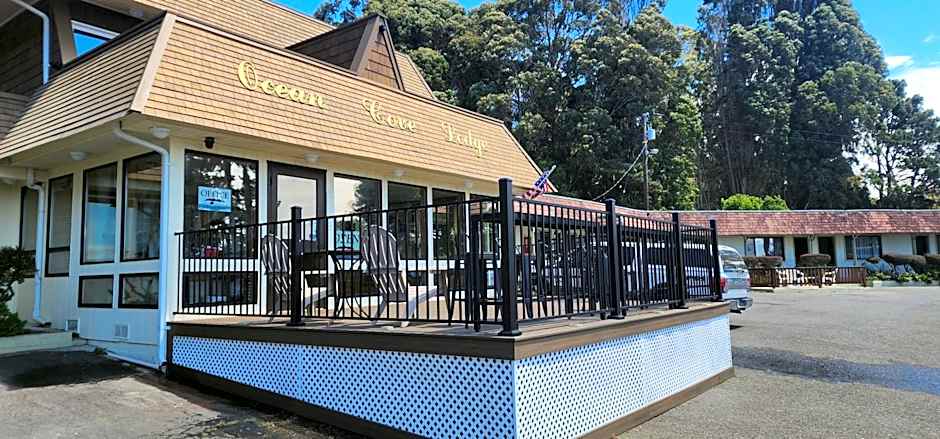 Ocean Cove Lodge Bar & Grill