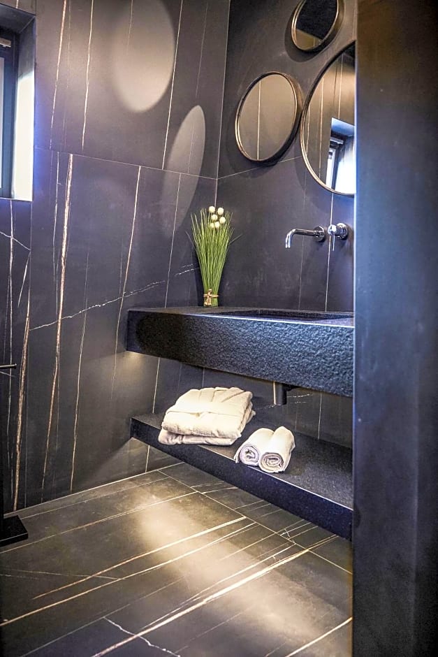 Hotel ONIRO - Luxury Rooms & Wellness Suites