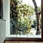 Marina Gardens Boutique&Suites