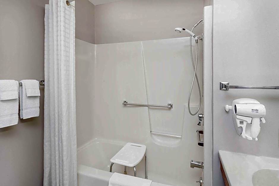 Super 8 by Wyndham Watseka