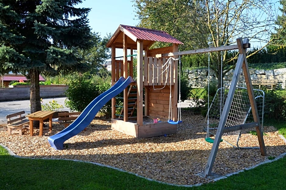 Lindenhof- Fam. Forstmayr