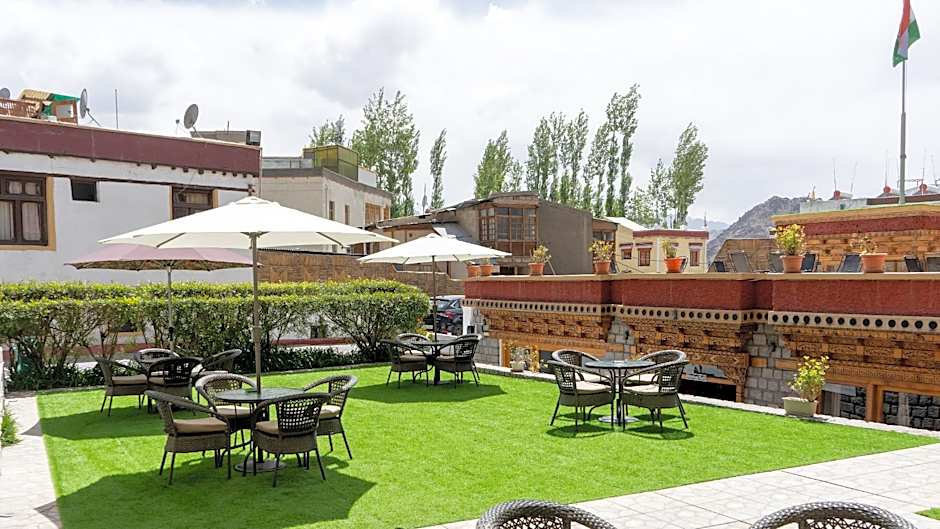 Hotel Spic N Span