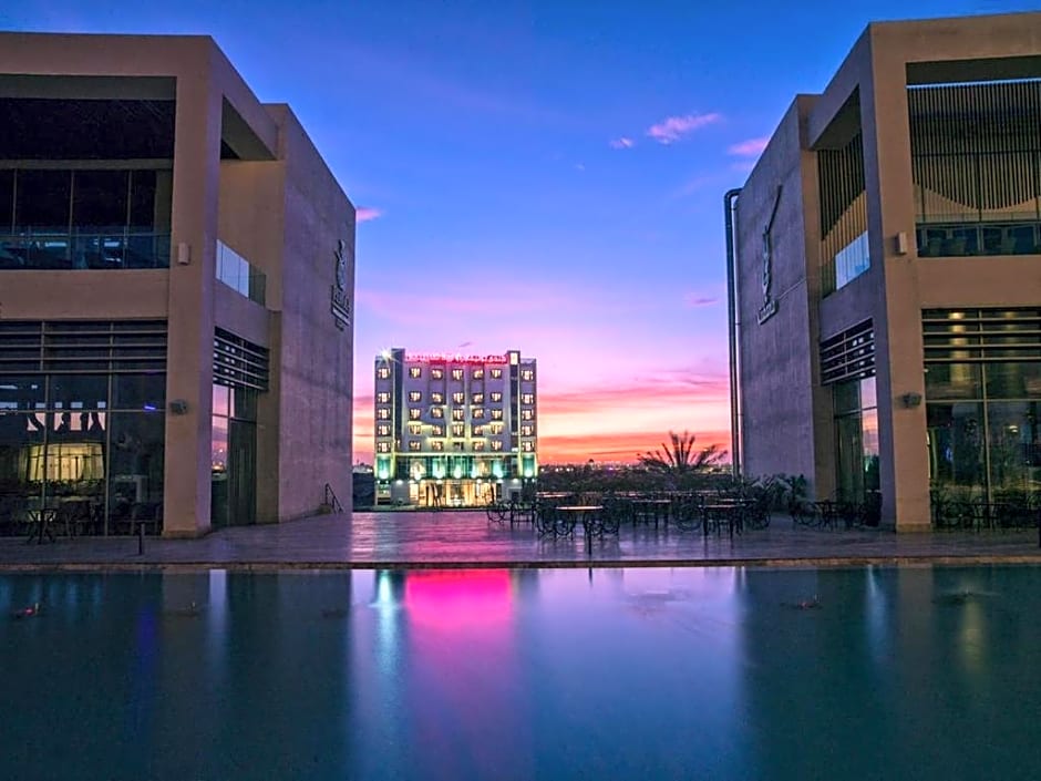 Boulevard Hotel